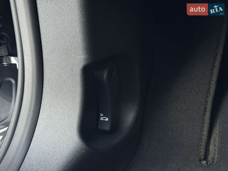 Хетчбек BMW 1 Series 2020 в Тернополі