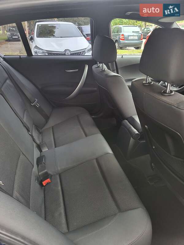 Хетчбек BMW 1 Series 2007 в Харкові фото 20 Хетчбек BMW 1 Series 2007 в Харкові