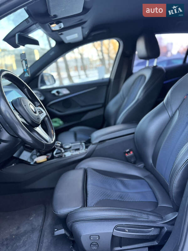 Хетчбек BMW 1 Series 2020 в Львові фото 14 Хетчбек BMW 1 Series 2020 в Львові