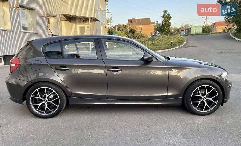 Хетчбек BMW 1 Series 2007 в Сумах