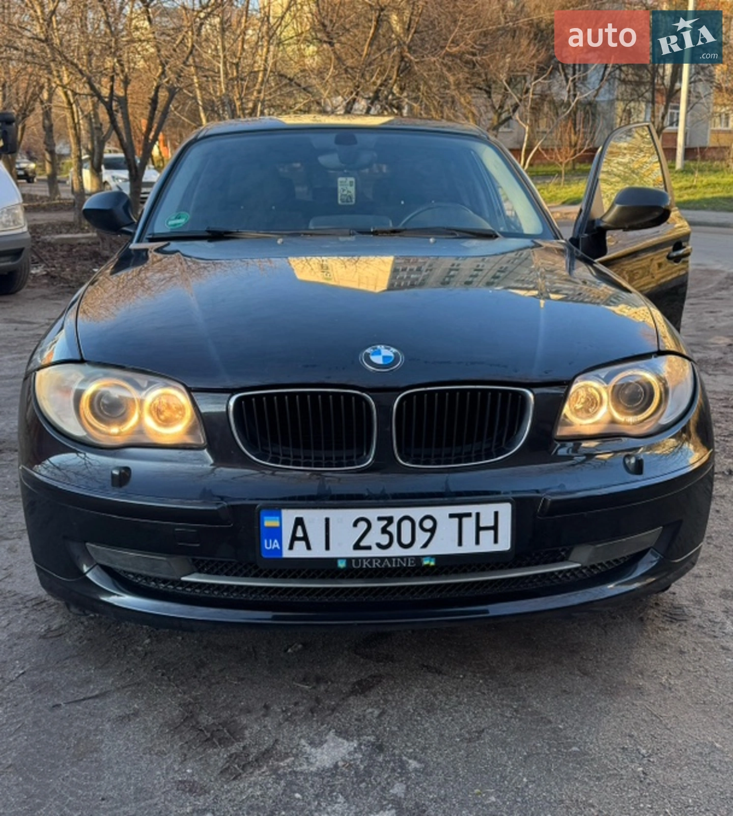 2010 BMW 1er - мініатюра 2