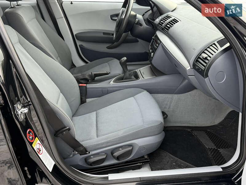 Хэтчбек BMW 1 Series 2005 в Днепре