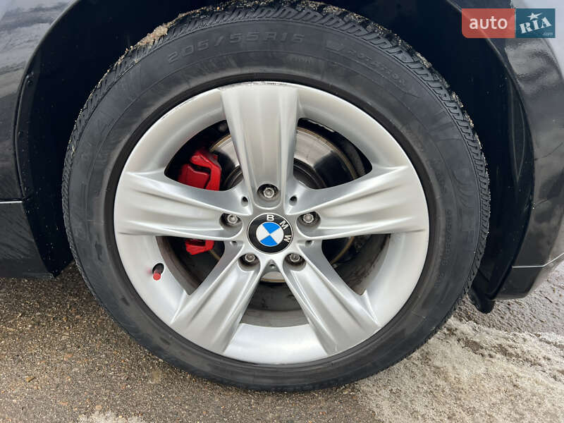 Хэтчбек BMW 1 Series 2010 в Белгороде-Днестровском