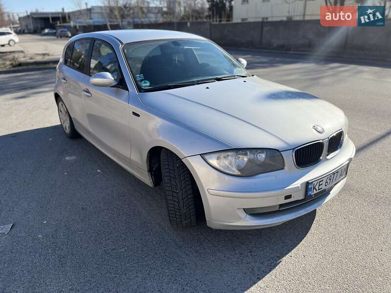 Хэтчбек BMW 1 Series 2007 в Днепре