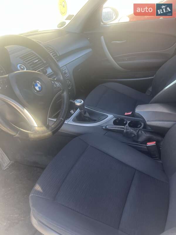 Хэтчбек BMW 1 Series 2007 в Днепре