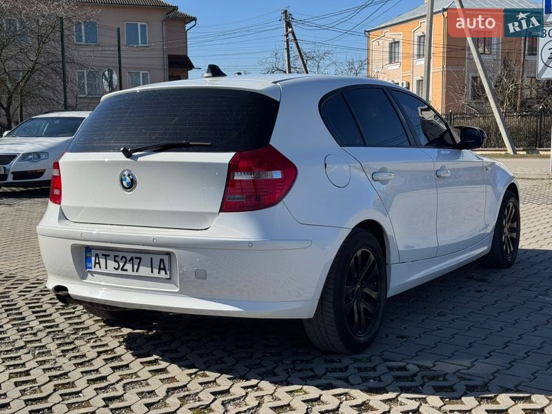 Хэтчбек BMW 1 Series 2009 в Ивано-Франковске