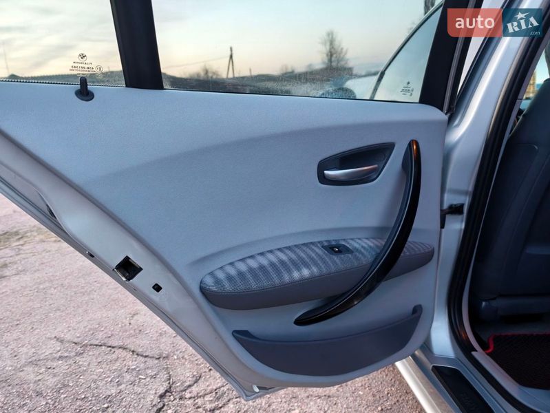 Хэтчбек BMW 1 Series 2006 в Бердичеве