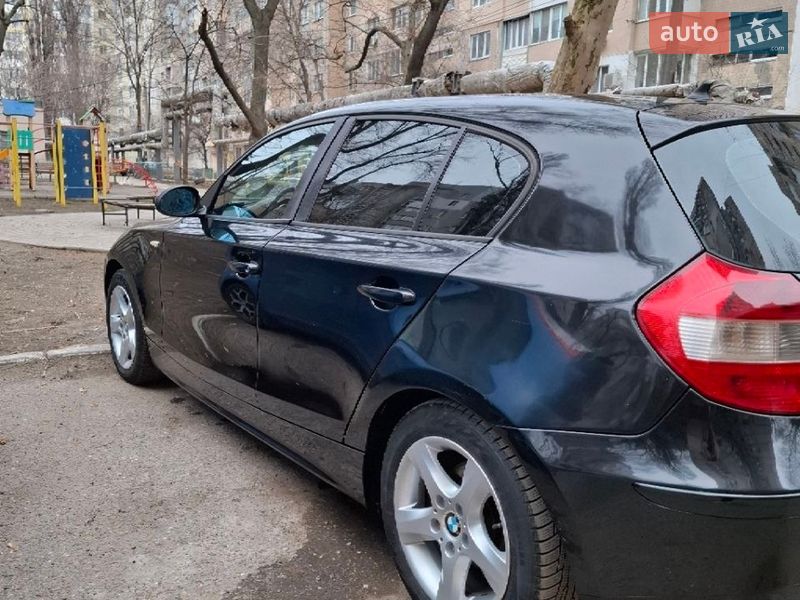 Хэтчбек BMW 1 Series 2006 в Одессе