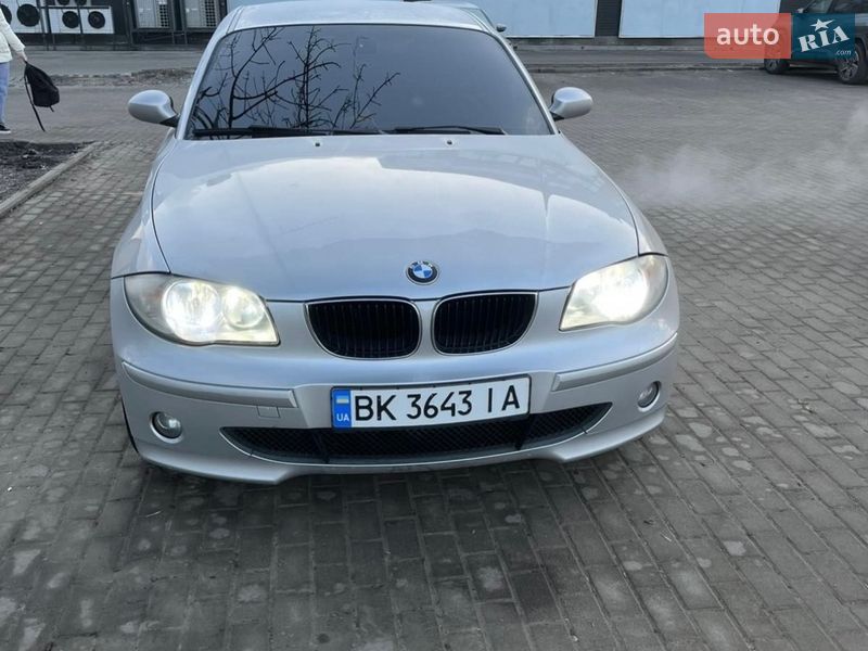 BMW 1 Series 2005