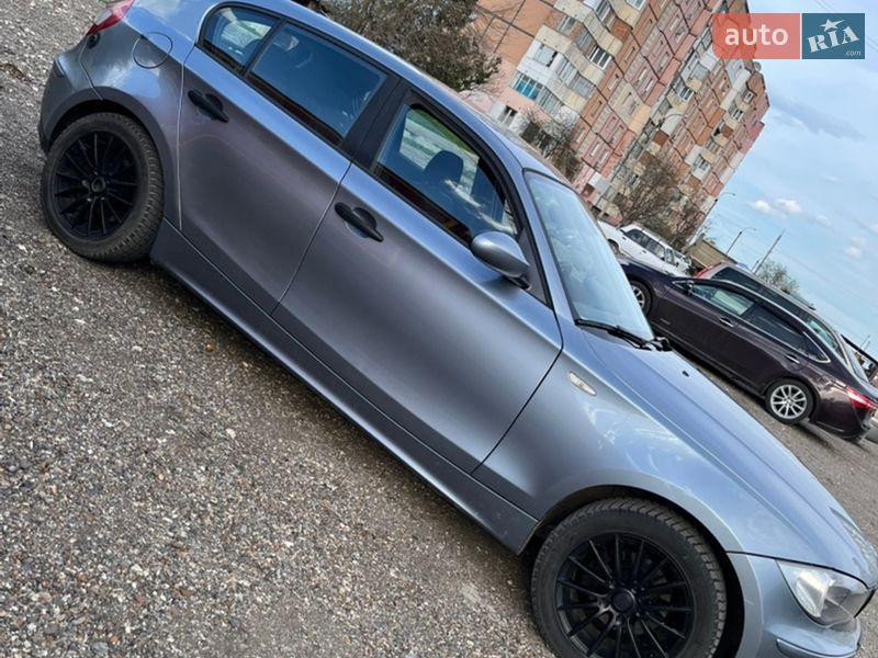 Хэтчбек BMW 1 Series 2006 в Одессе