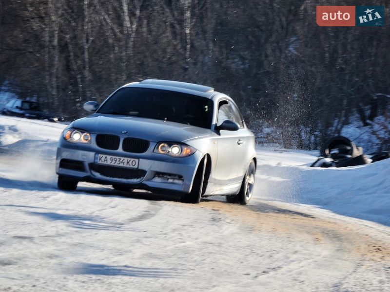 Купе BMW 1 Series 2009 в Киеве