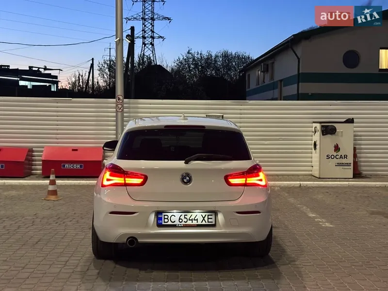BMW 1 Series 2016 VIN WBA1V51030V721513 фото оголошення 6 з 48