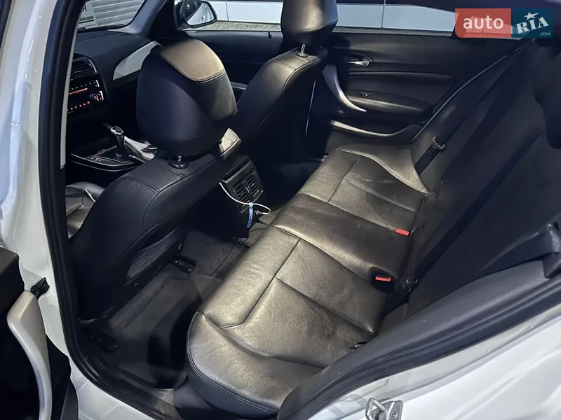 BMW 1 Series 2016 VIN WBA1V51030V721513 фото оголошення 8 з 48