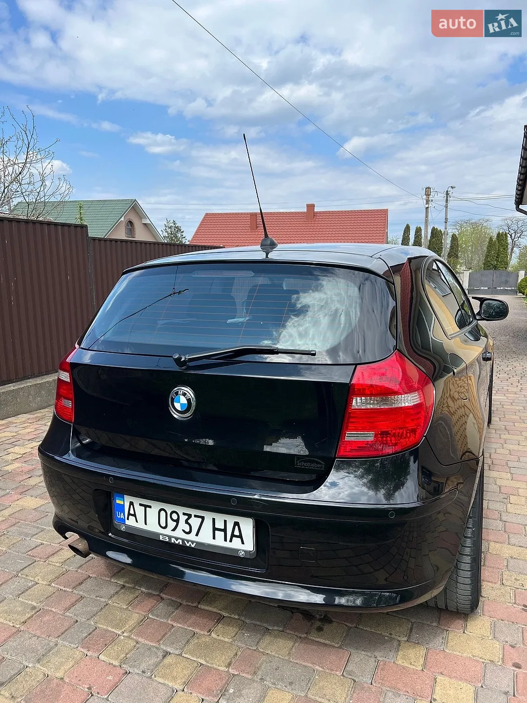 BMW 1 Series 2010 VIN WBAUK31070VM63958 фото оголошення 4 з 11