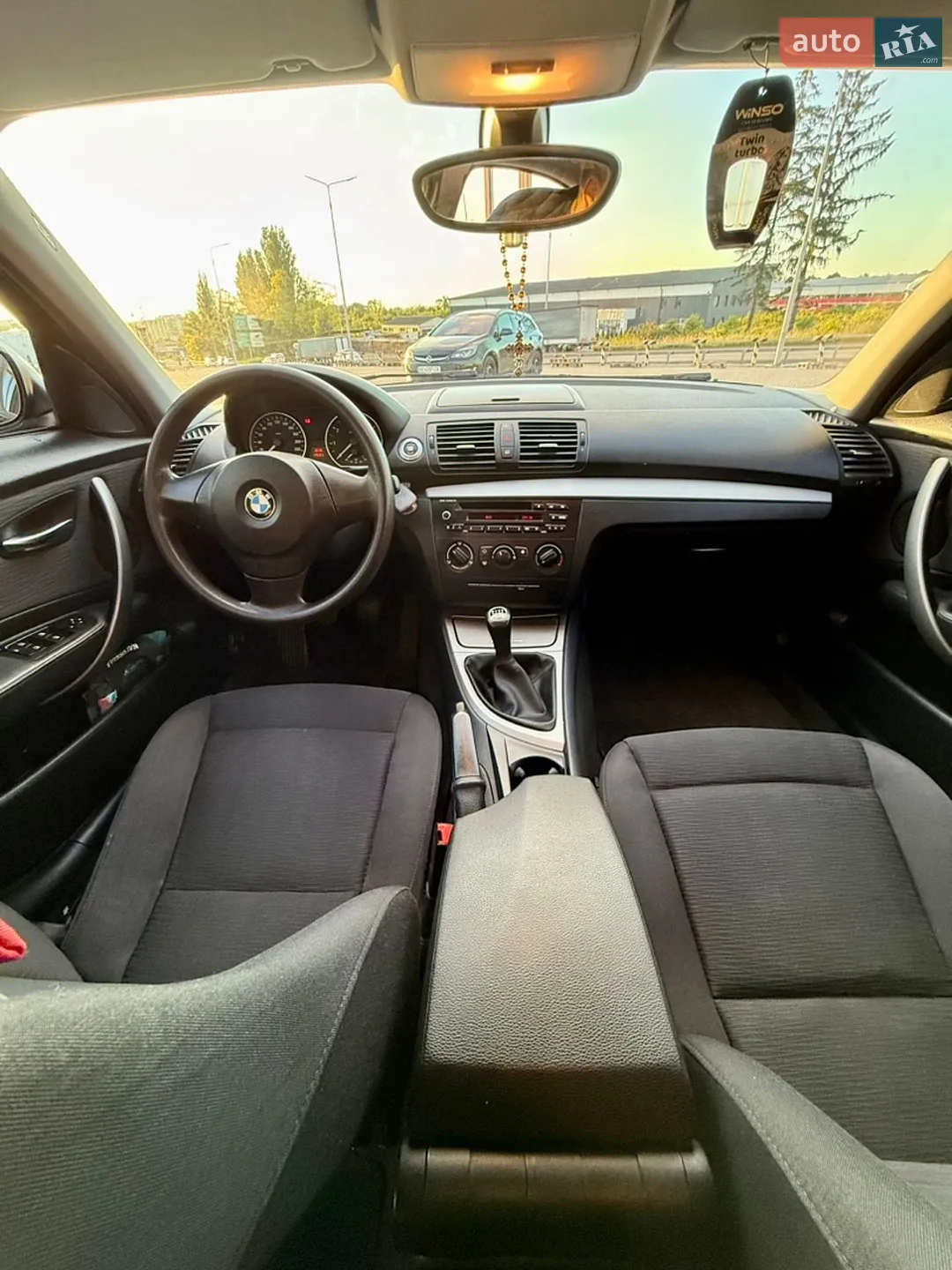 2010 BMW 1er - мініатюра 12