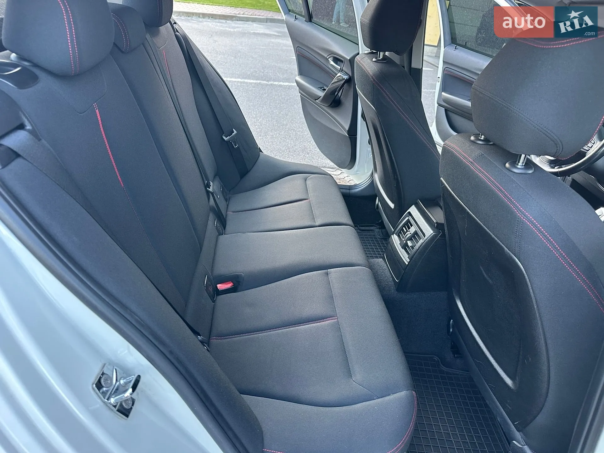 2012 BMW 1er - мініатюра 27