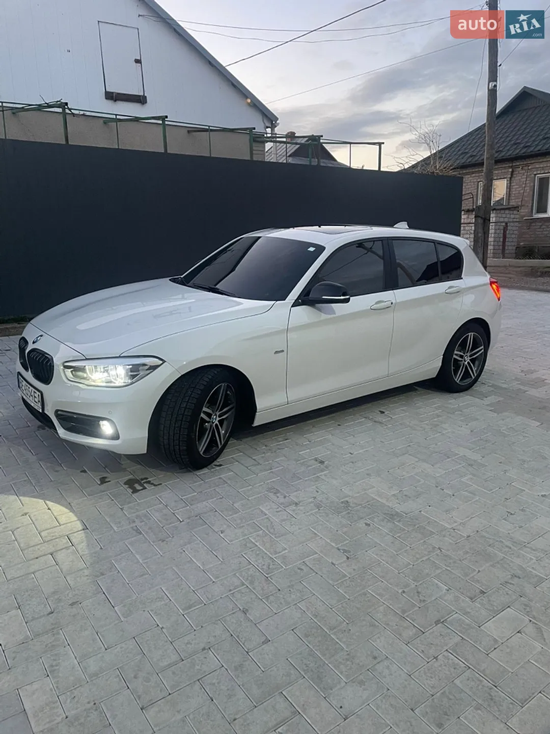 2016 BMW 1er - мініатюра 2