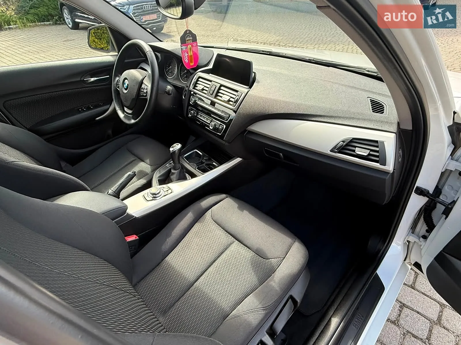 2016 BMW 1er - мініатюра 12