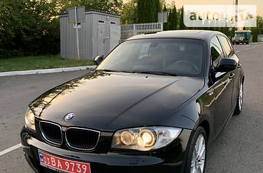 Хэтчбек BMW 118 2011 в Ровно