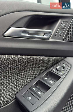 Минивэн BMW 2 Series Active Tourer 2022 в 
