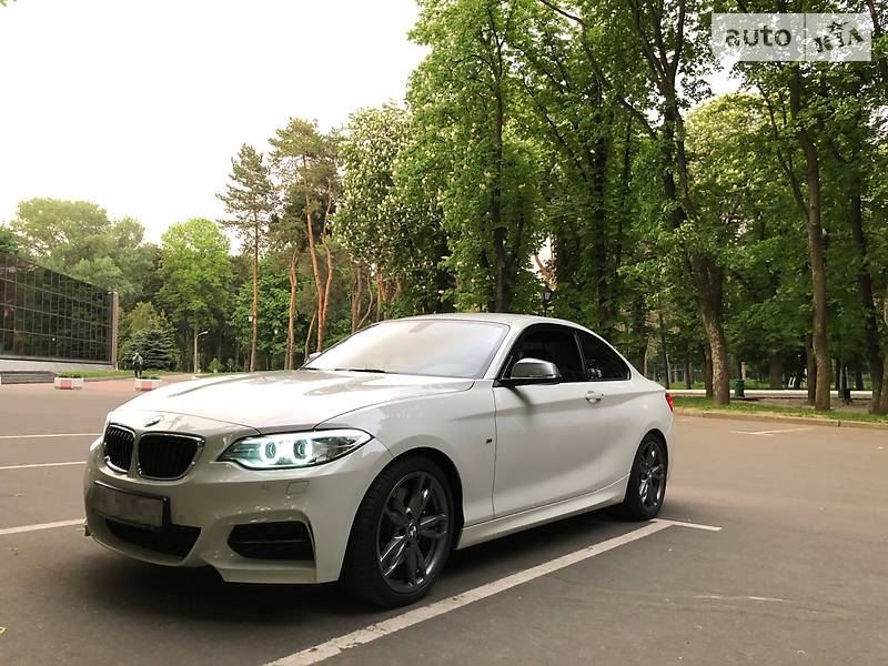 Купе BMW 2 Series 2016 в Киеве