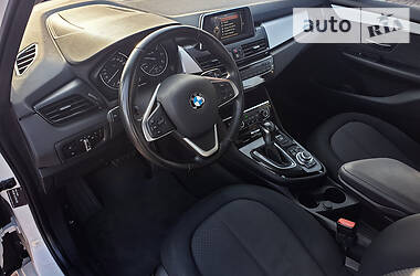 Хетчбек BMW 2 Series 2015 в Хмельницькому