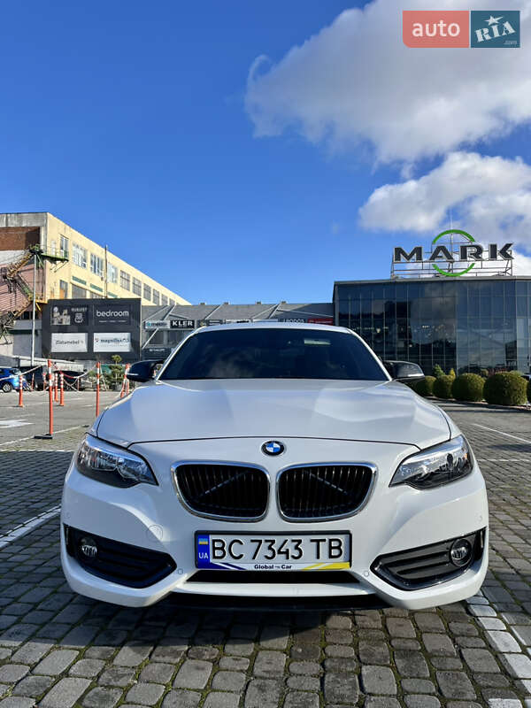 Купе BMW 2 Series 2015 в Львове