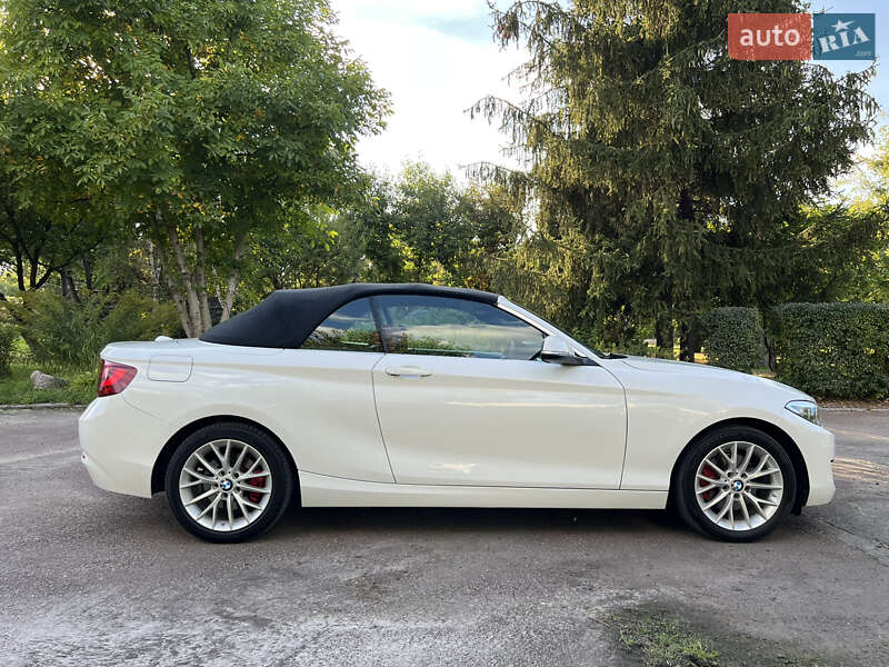 Кабріолет BMW 2 Series 2015 в Києві