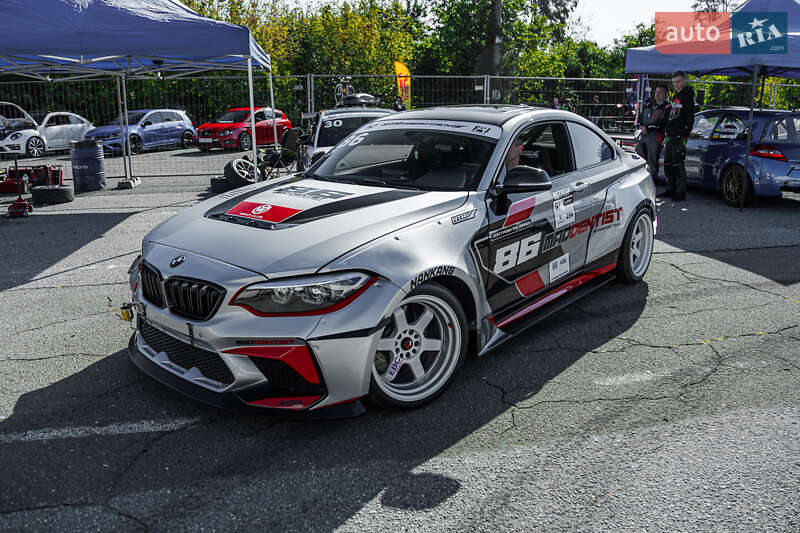 Купе BMW 2 Series 2014 в Киеве