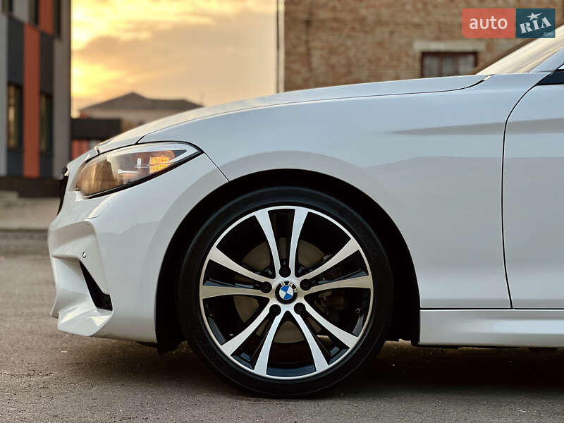 Купе BMW 2 Series 2015 в Луцке