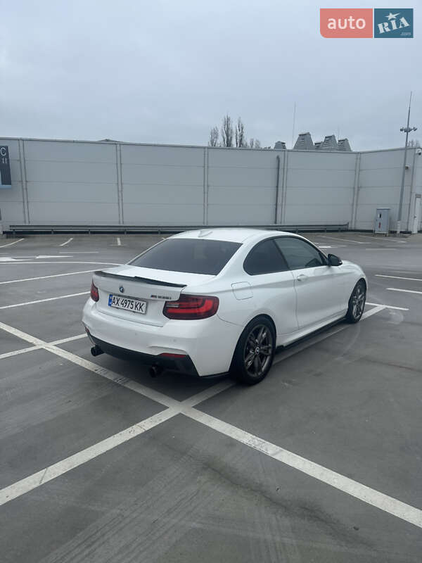 Купе BMW 2 Series 2015 в Киеве