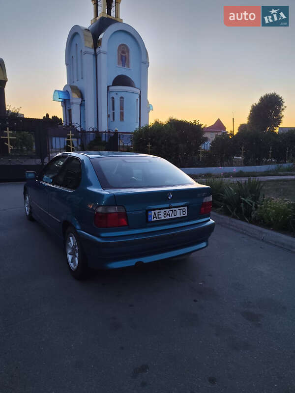 Купе BMW 3 Series Compact 1997 в Павлограде