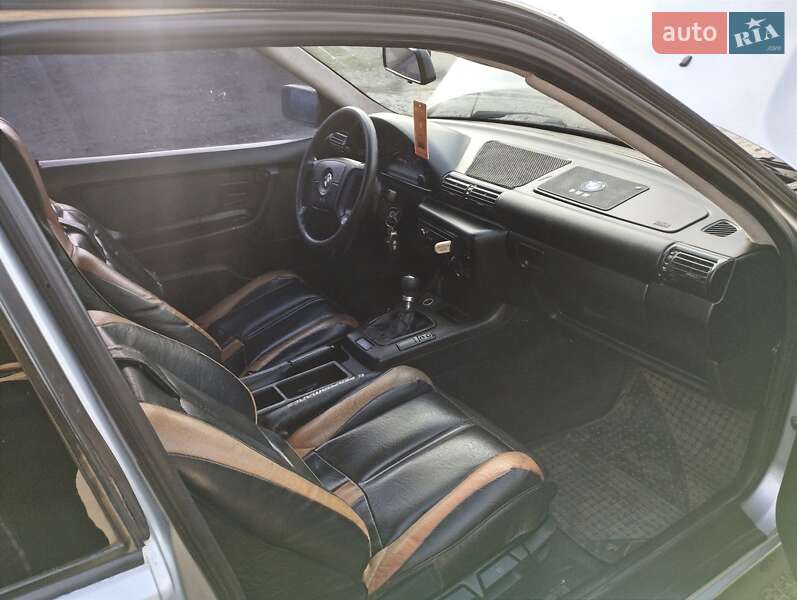 Купе BMW 3 Series Compact 1996 в Кривому Розі фото 3 Купе BMW 3 Series Compact 1996 в Кривому Розі