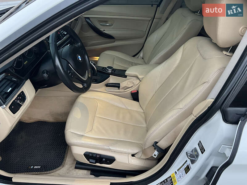 Ліфтбек BMW 3 Series GT 2014 в Вишневому фото 29 Ліфтбек BMW 3 Series GT 2014 в Вишневому