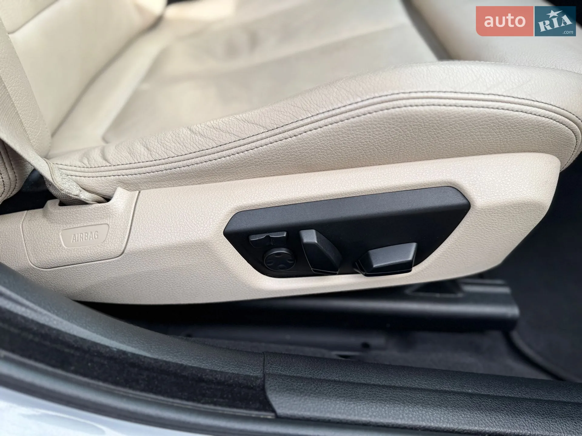 2014 BMW 3er - мініатюра 26