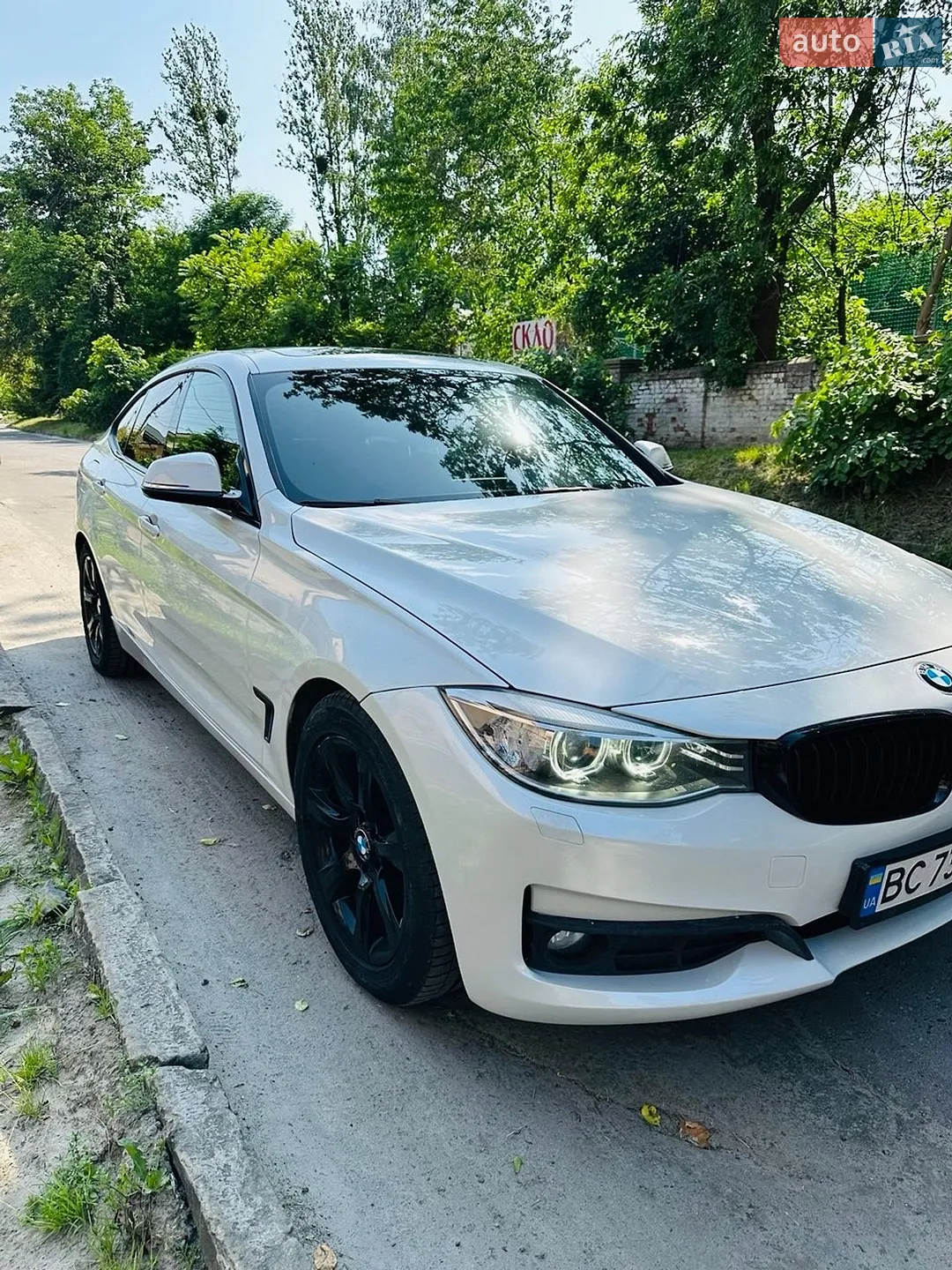 BMW 3 Series GT 2013 VIN WBA3Y31020DZ19493 фото оголошення 2 з 6
