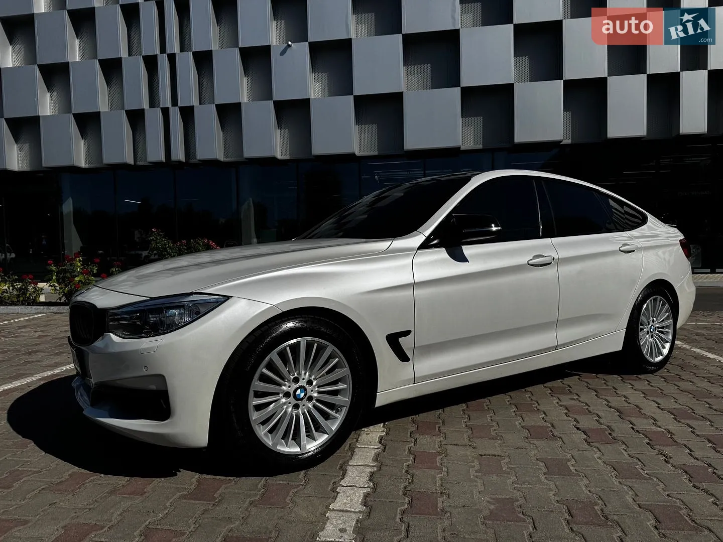 2015 BMW 3er - мініатюра 2