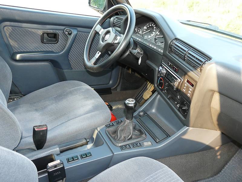 Седан BMW 3 Series 1986 в Житомире