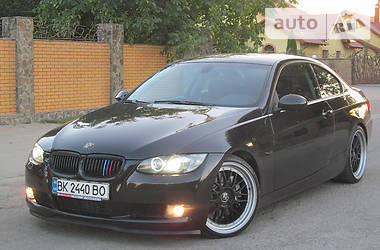 Купе BMW 3 Series 2009 в Ровно