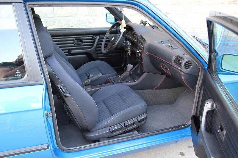 Купе BMW 3 Series 1986 в Черновцах