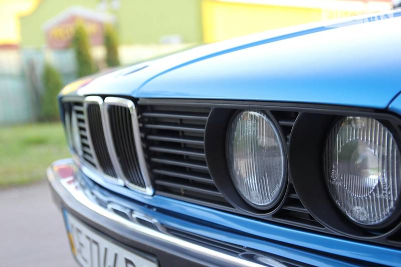 Купе BMW 3 Series 1986 в Черновцах