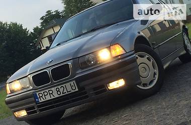 Седан BMW 3 Series 1994 в Дрогобыче