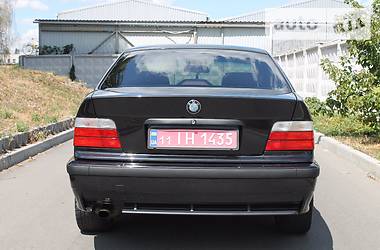 Седан BMW 3 Series 1996 в Киеве