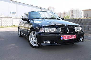 Седан BMW 3 Series 1996 в Киеве