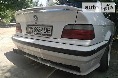 Купе BMW 3 Series 1993 в Ромнах
