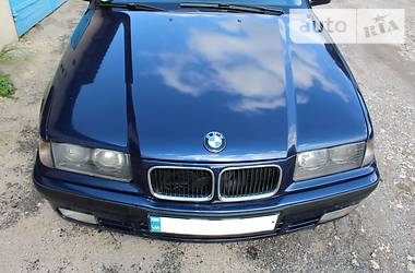 Седан BMW 3 Series 1994 в Тернополе