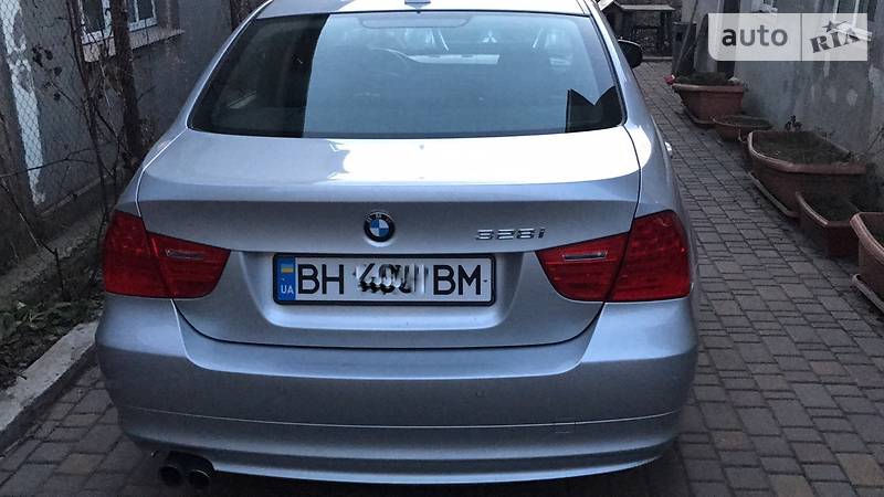 Седан BMW 3 Series 2011 в Одессе
