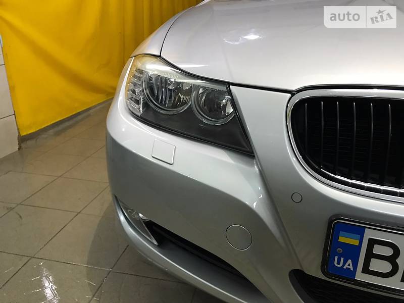 Седан BMW 3 Series 2011 в Одессе