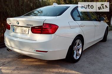 Седан BMW 3 Series 2014 в Кривому Розі