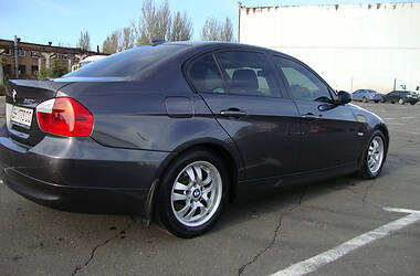 Седан BMW 3 Series 2005 в 
